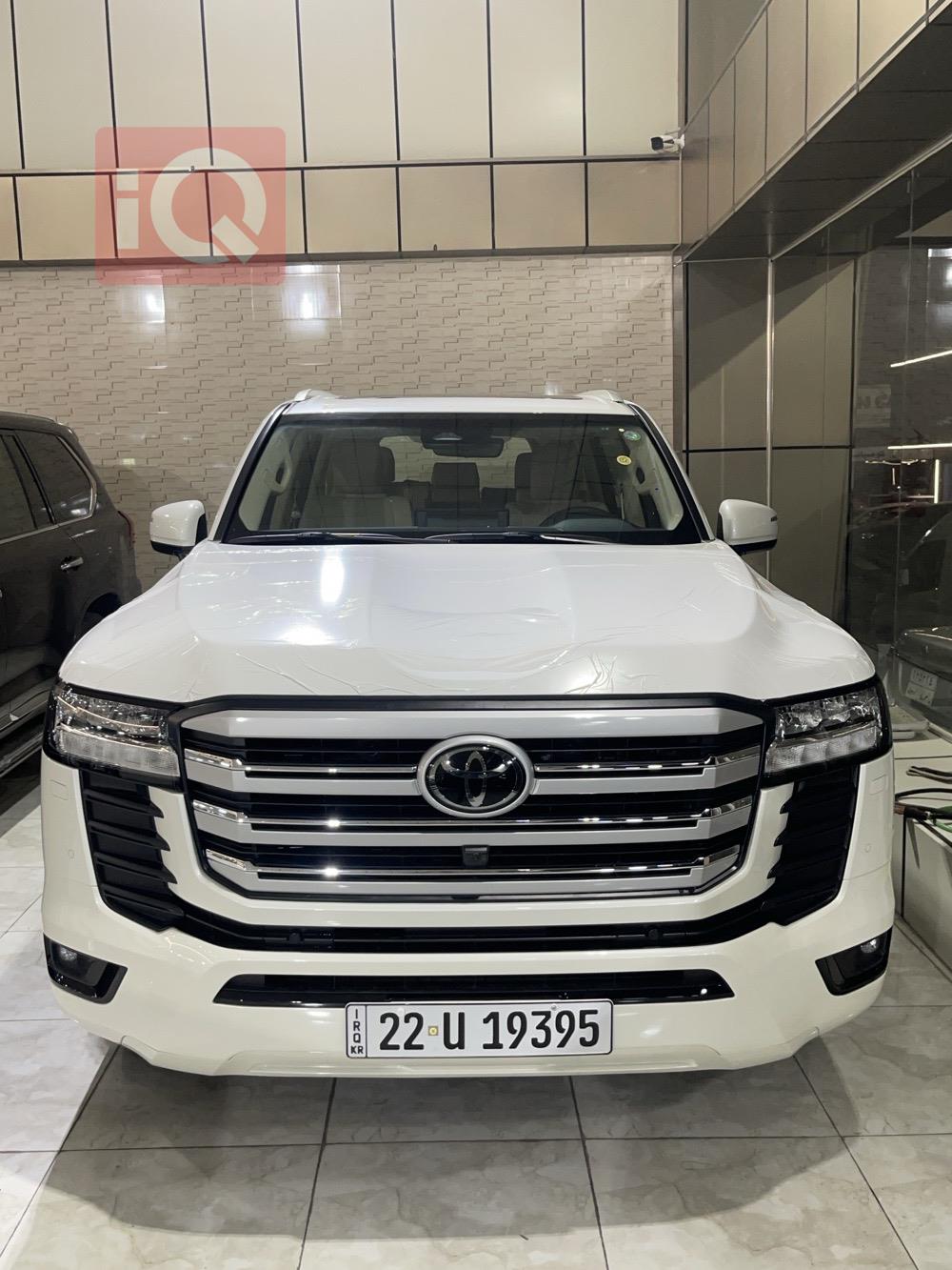 تويوتا لاندكروزر